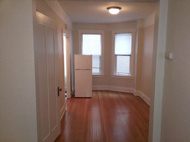 Building Photo - Seward Apartments - Studio