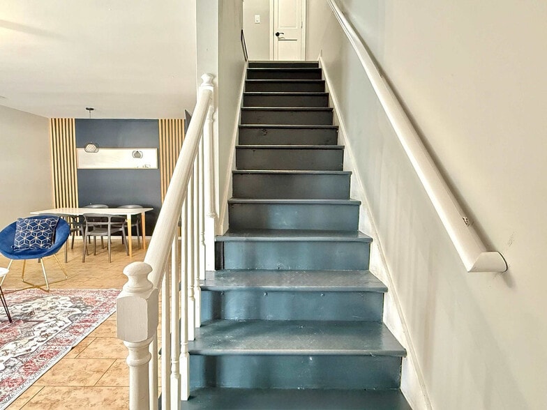 Building Photo - 1275 Sweet Pine Dr