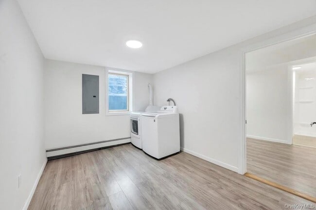 Building Photo - 21 Garden St