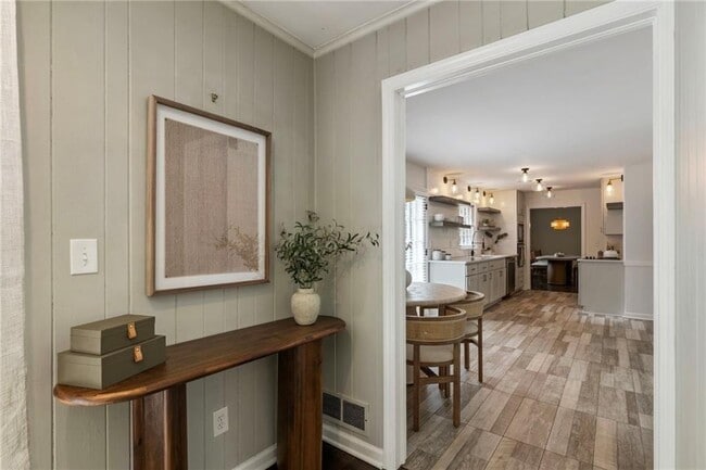 Building Photo - 4243 McClatchey Cir NE