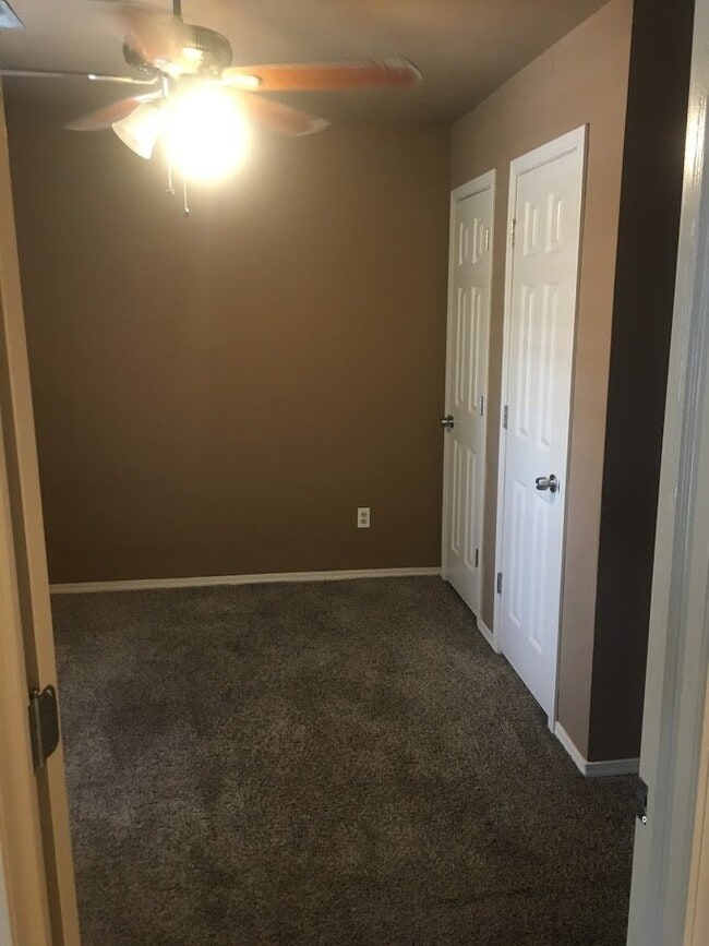 Building Photo - 719-721 N Storer Ave