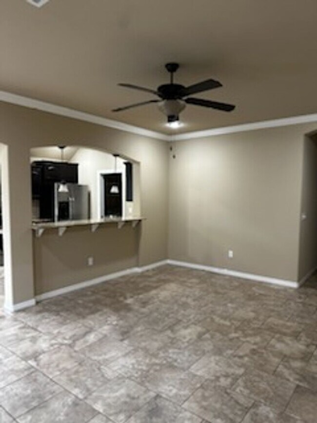 Building Photo - BEAUTIFUL HOME IN GREAT LOCATION!