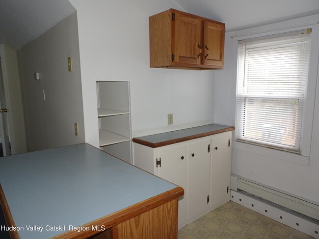 Building Photo - 5 Old Ln