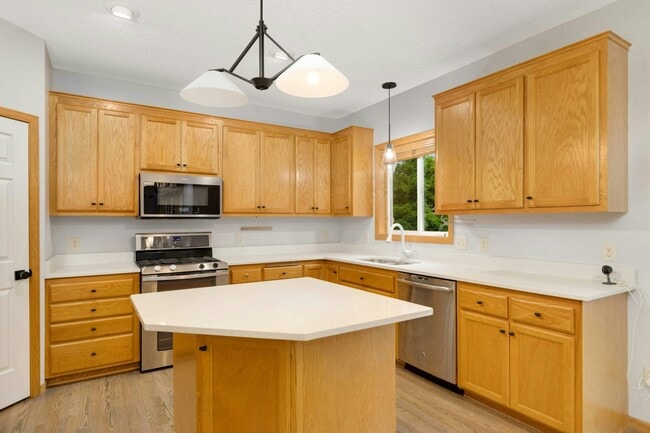 Building Photo - 10935 Eagle View Pl