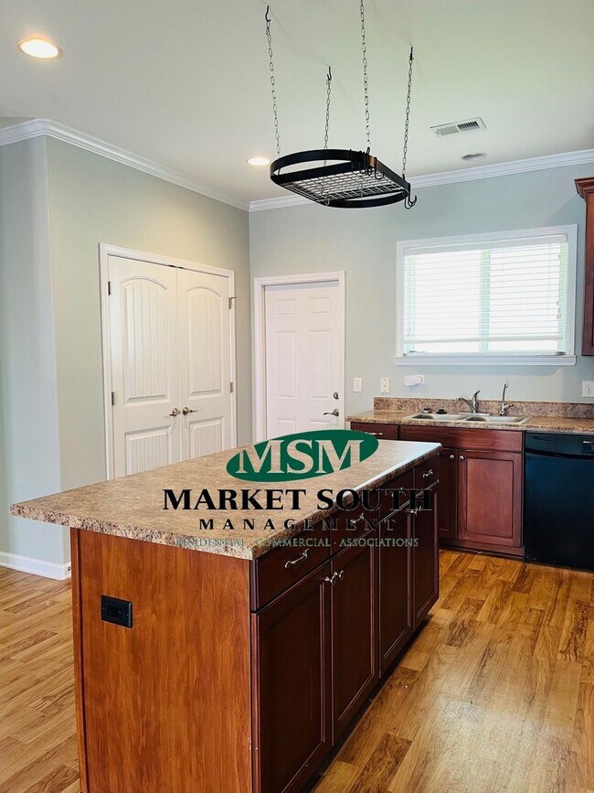 Building Photo - *REDUCED!* HARMONY TOWNS- POOLER- AVAILABL...