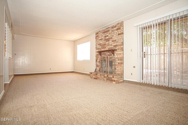 Building Photo - 10521 Gala St