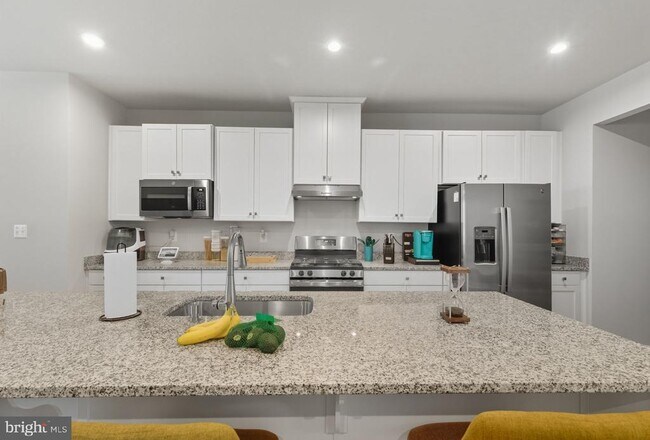 Building Photo - 5503 Billenca Ln