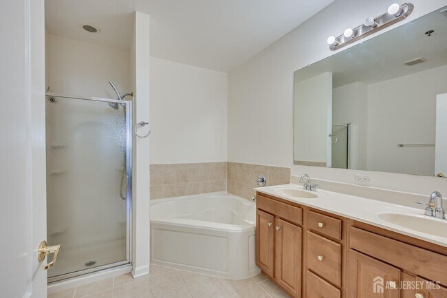 Building Photo - 2822 Edward Stec Blvd