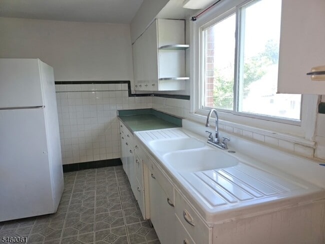 Building Photo - 544 Irvington Ave