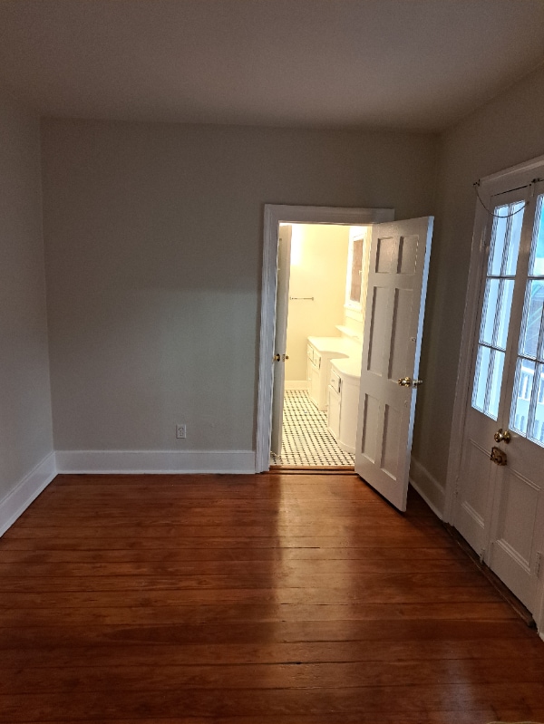 Building Photo - 514 Madison St