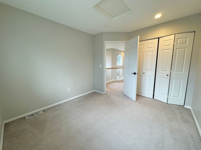 Building Photo - 3 Bd/2.5 Ba Newcastle Home