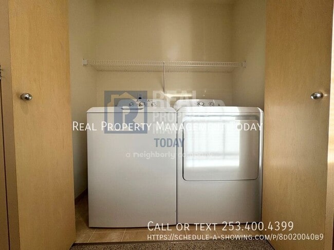 Building Photo - 2702 Meyer St