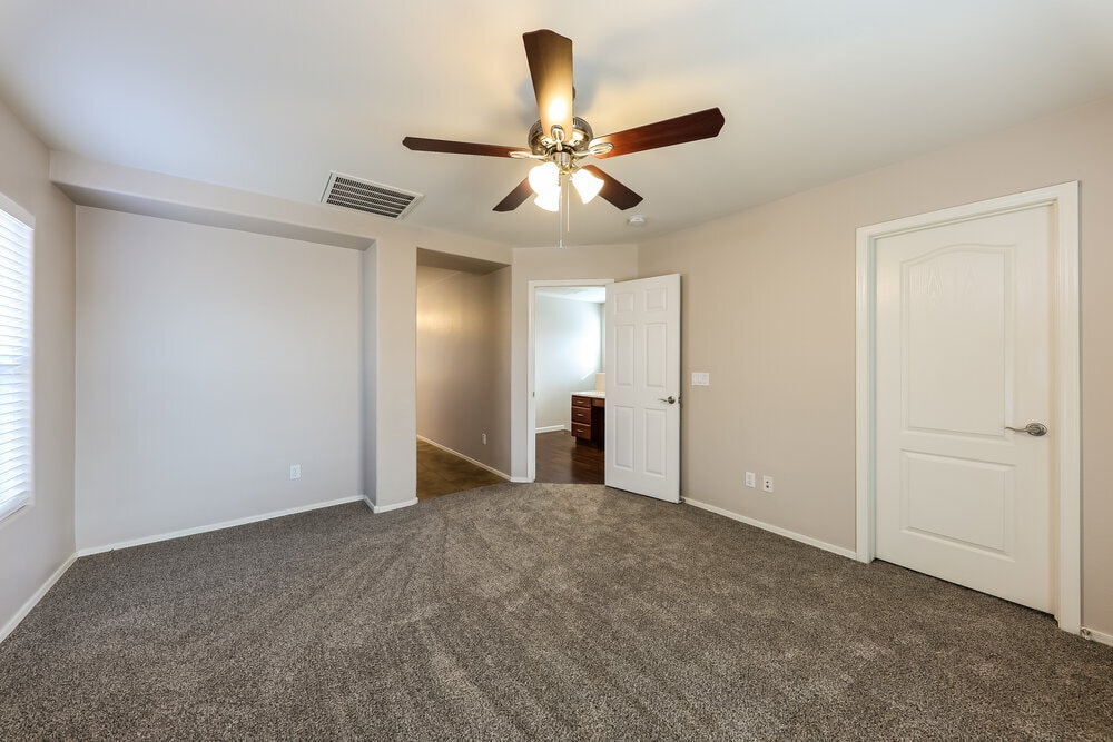 Building Photo - 11466 W St John Rd