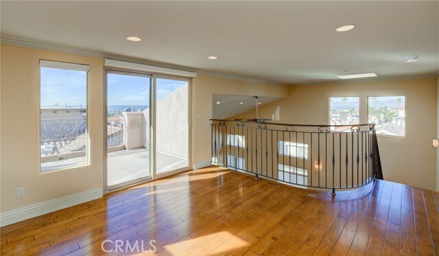 Building Photo - 612 N Juanita Ave