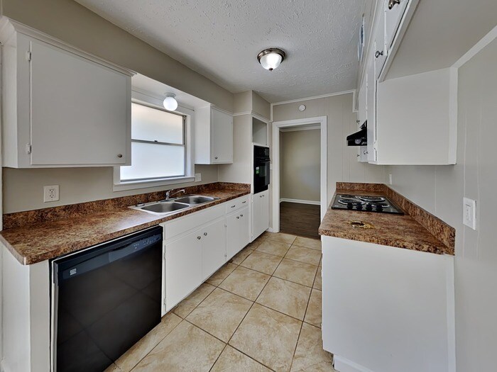 Building Photo - 10222 Belfast Rd