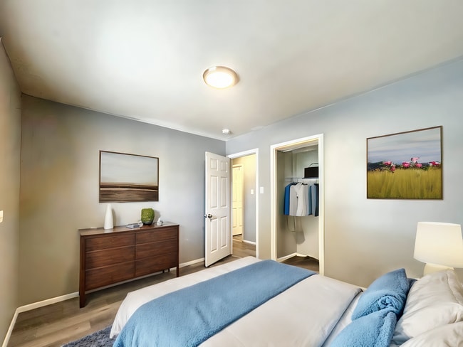 Building Photo - 3603 Windsor Ave