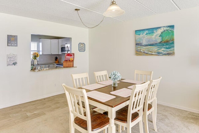 Building Photo - 1926 Ocean Shore Blvd