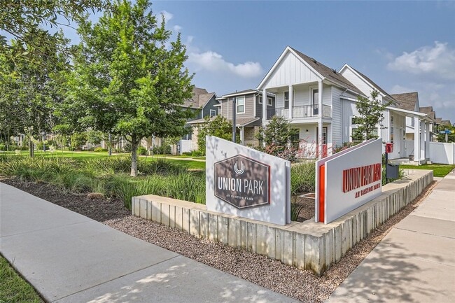 Building Photo - 7601 Frida Bend