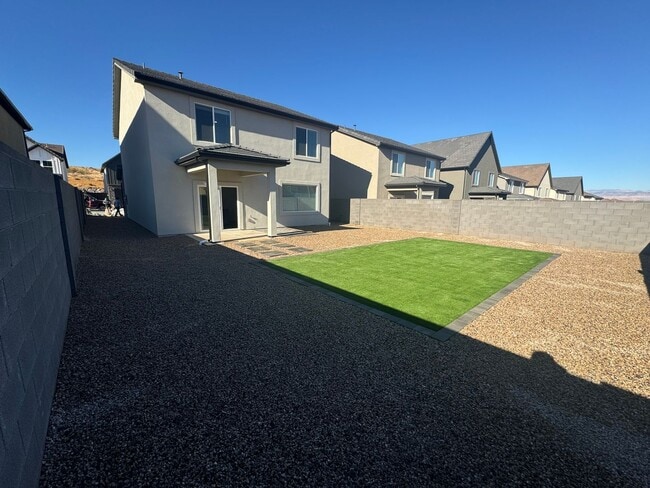 Building Photo - 1547 Ripple Rock Dr