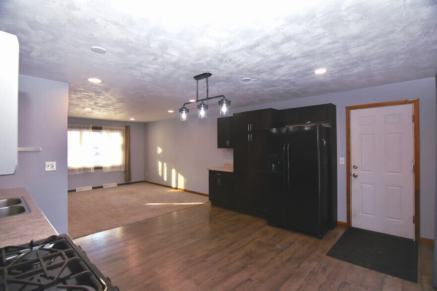 Open concept - 3540 N Gillett St