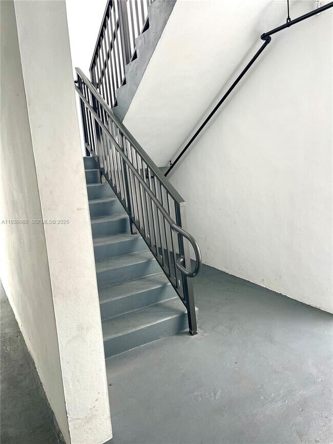 Building Photo - 1547 NW 2nd St