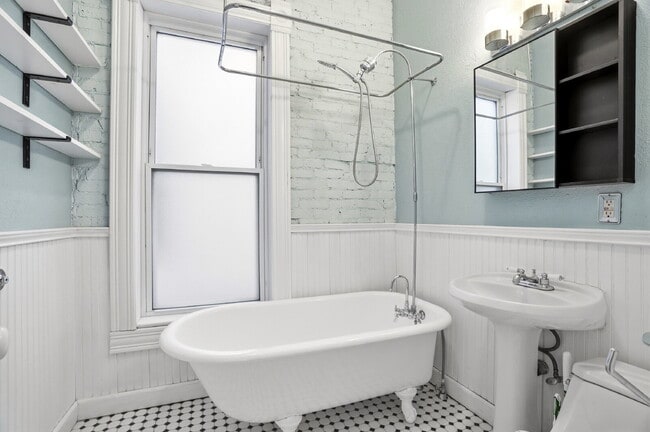 Building Photo - $2,640.95, 2-bed, 1-bath Victorian in the heart of Curtis Park with a detached garage.