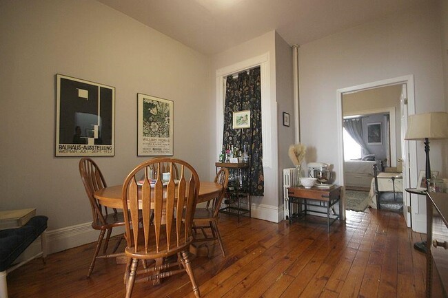 Building Photo - 1222 Park Ave