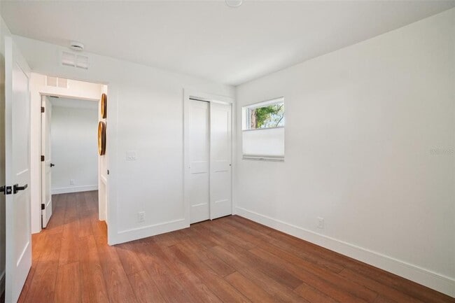Building Photo - 3123 W La Salle St
