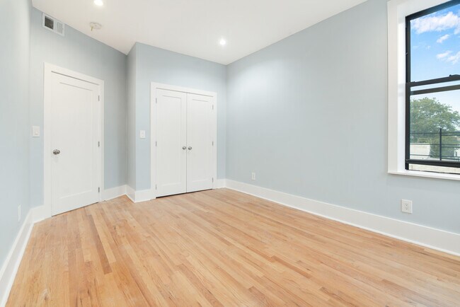 Bedroom One. - 31 Truxton St