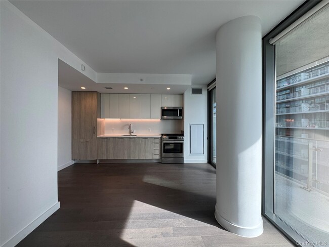 Building Photo - 131-03-131-40 40th Rd