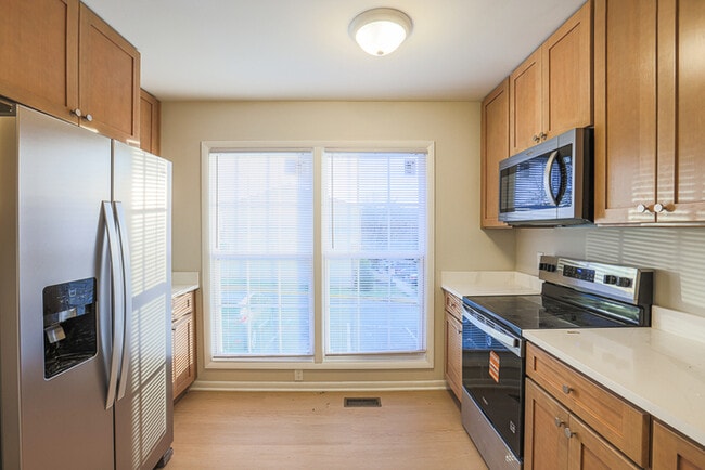 Building Photo - 3 Bedroom Rosedale MD