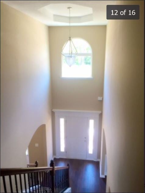Building Photo - 643 Red Oak Ln
