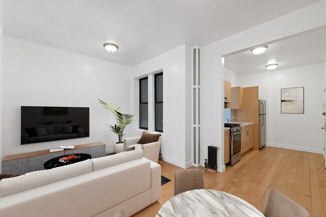 Building Photo - 206 Rivington St