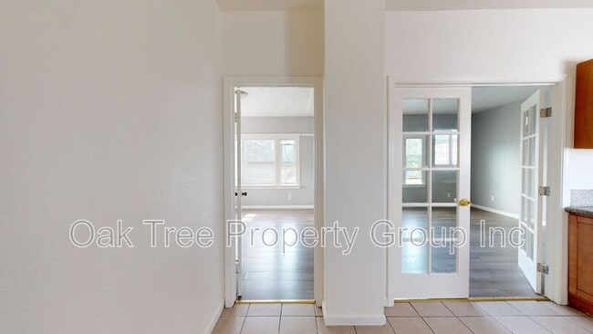 Building Photo - 4152 Brookdale Ave