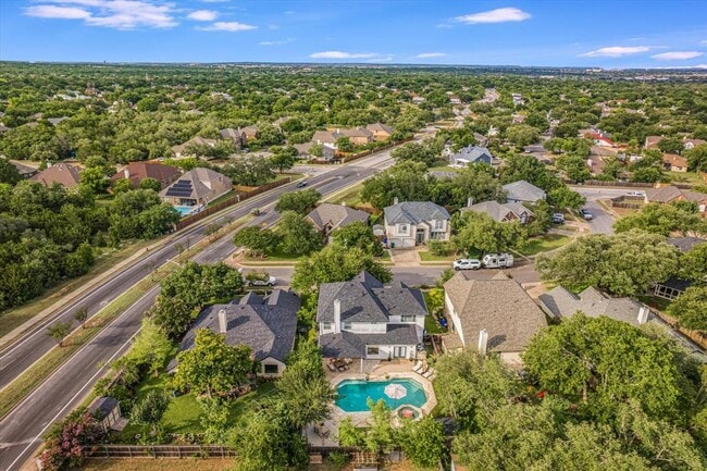 Building Photo - 803 Crocus Dr