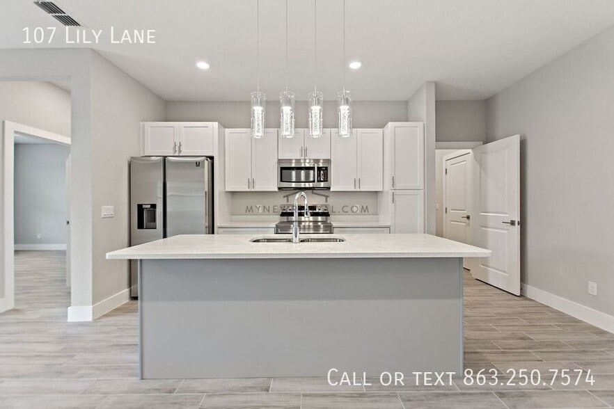 Building Photo - 107 Lily Ln