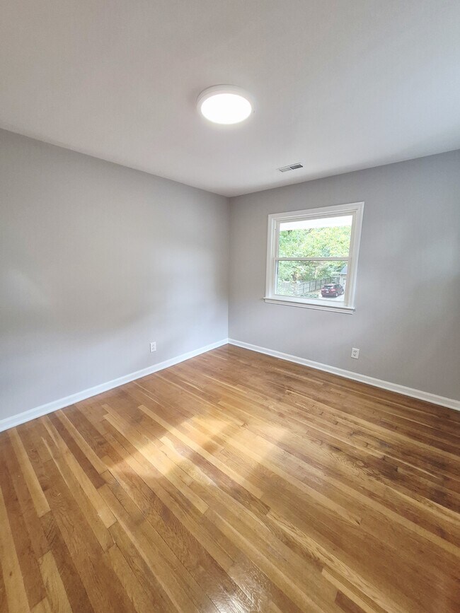 Building Photo - 97 Waterview Dr