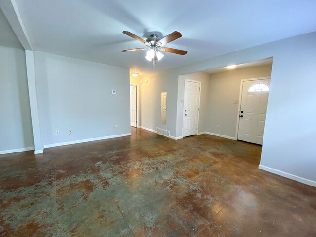 Building Photo - 3 bed, 2 bath in Brighton Tn