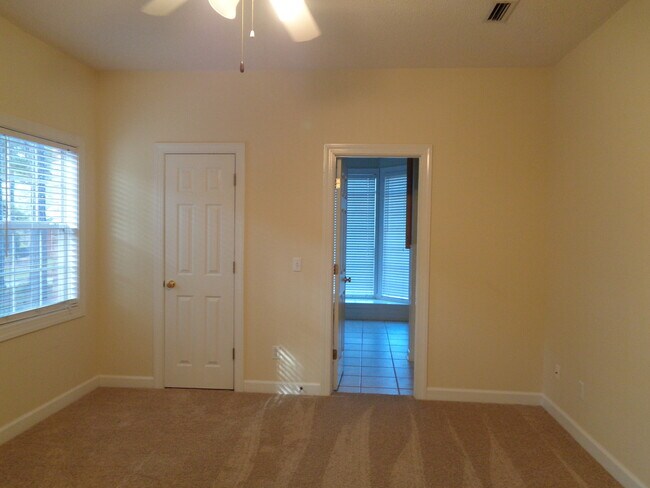 Building Photo - Tartan Pines, Enterprise, AL