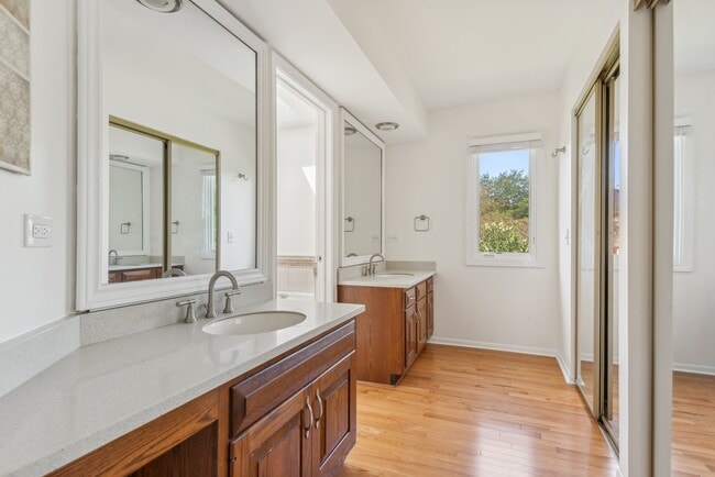 Building Photo - 1205 Brian Cir