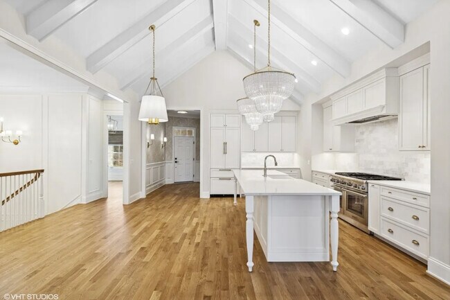 Building Photo - 6206 Flagg Creek Ln