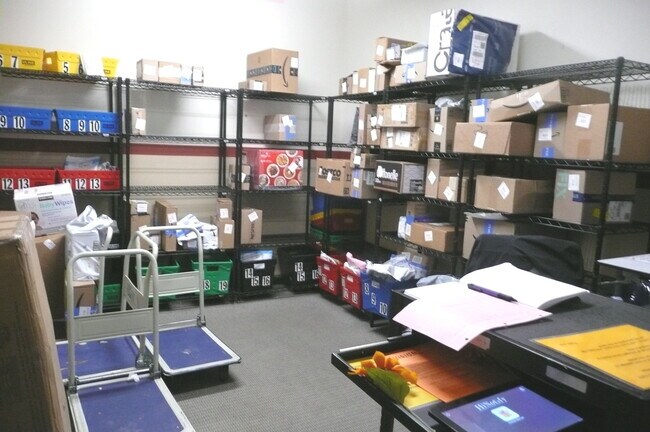 Building Photo - 1255 S State St