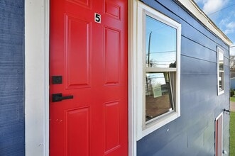 Building Photo - 1313 10th St