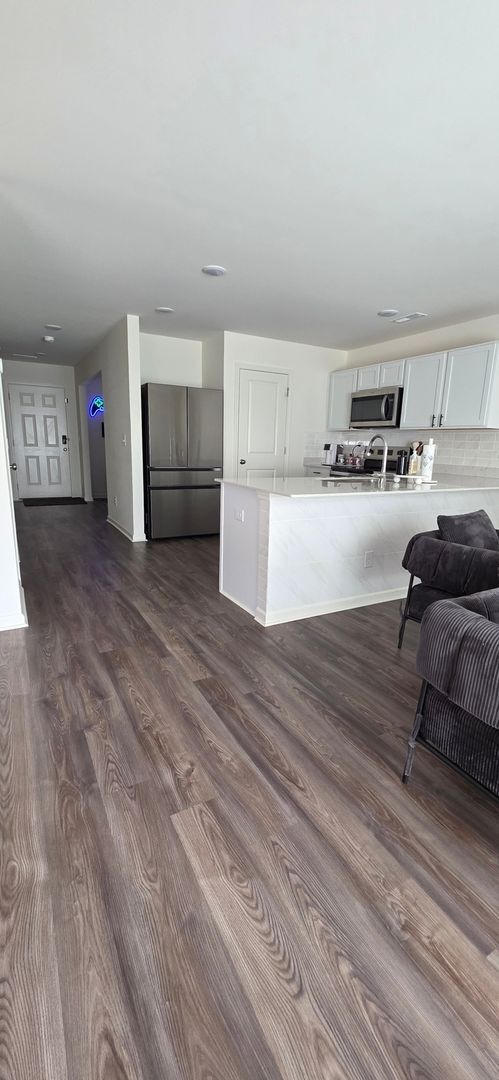 Building Photo - 134 Lang Farm Rd