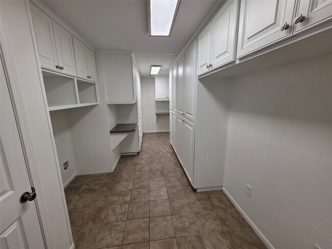 Building Photo - 46 Dalea Pl