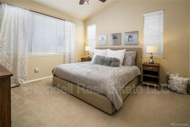 Building Photo - 3633 Desert Ridge Cir