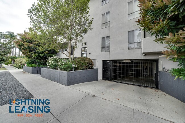 Building Photo - 813 S Shenandoah St