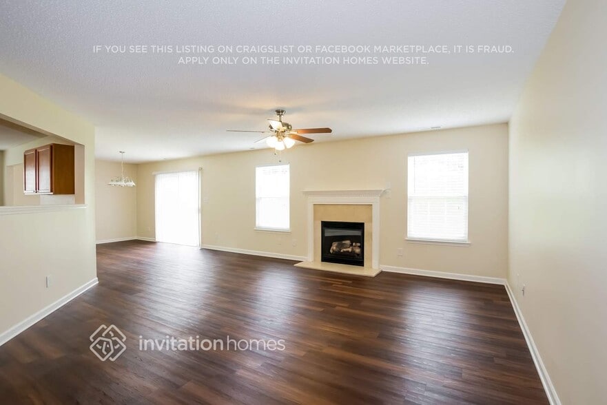 Building Photo - 10728 Glenluce Ave