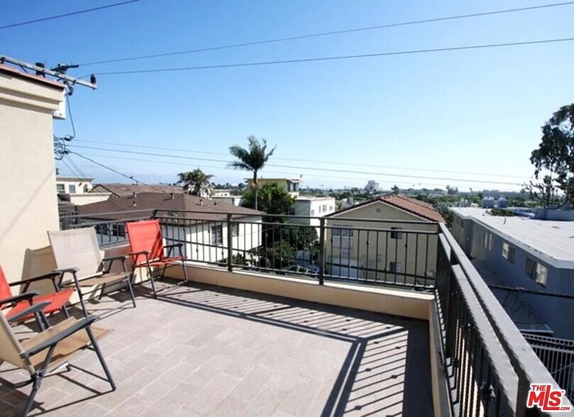 Building Photo - 1834 Euclid St