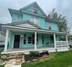 Building Photo - 423 S Fess Ave